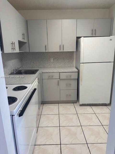 Building Photo - 9440 Fontainebleau Blvd