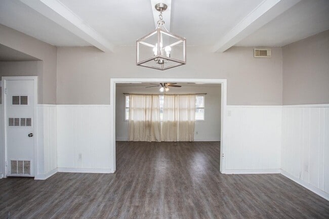 Building Photo - 2702 38th St