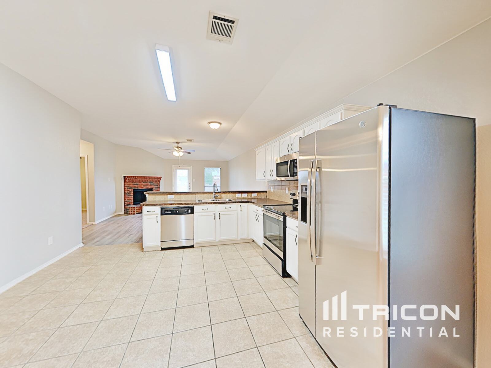 Building Photo - 626 Chapman Dr