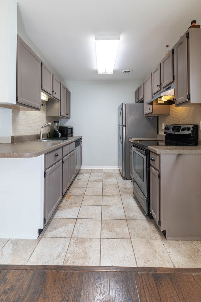 Building Photo - 928 Chip Cove Ln