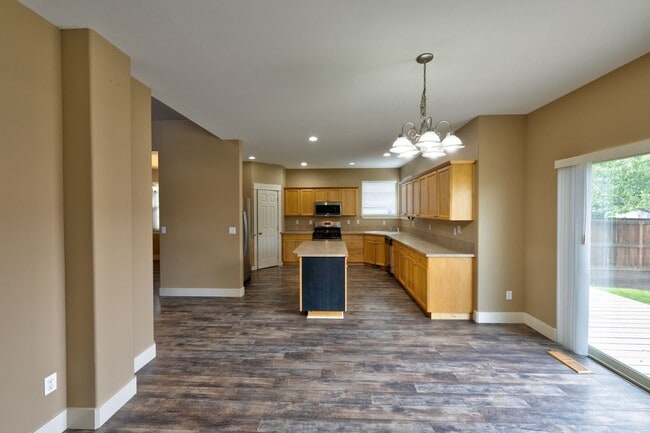 Building Photo - 61167 Cone Flower St