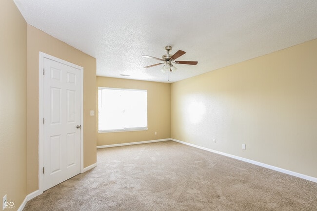 Building Photo - 10313 Cadogan Dr