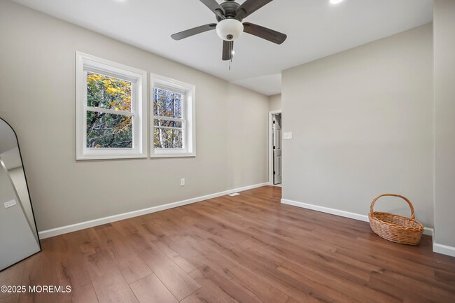 Building Photo - 400 S 1st Ave