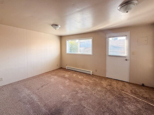 Building Photo - 1945 High St SE