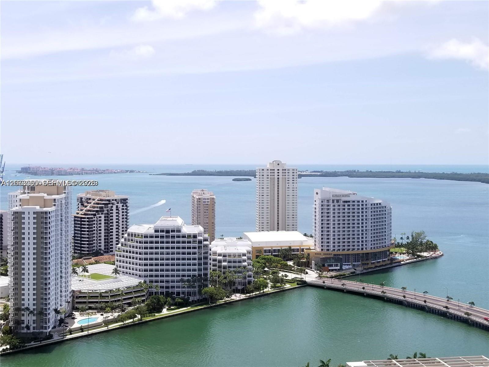 Building Photo - 500 Brickell Ave