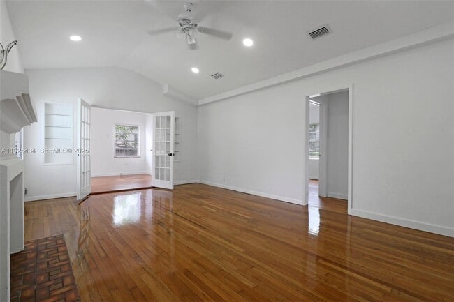 Building Photo - 4630 SW 13th Terrace