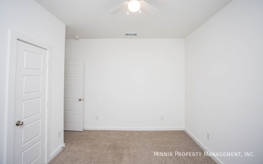 Building Photo - 7817 93rd St