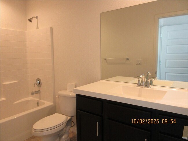 Building Photo - 3560 N Bond St