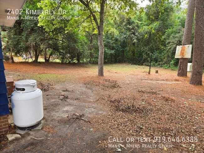 Building Photo - 2402 Kimberly Dr