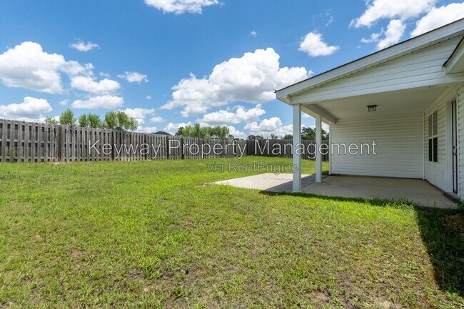 Building Photo - 221 Ducal St