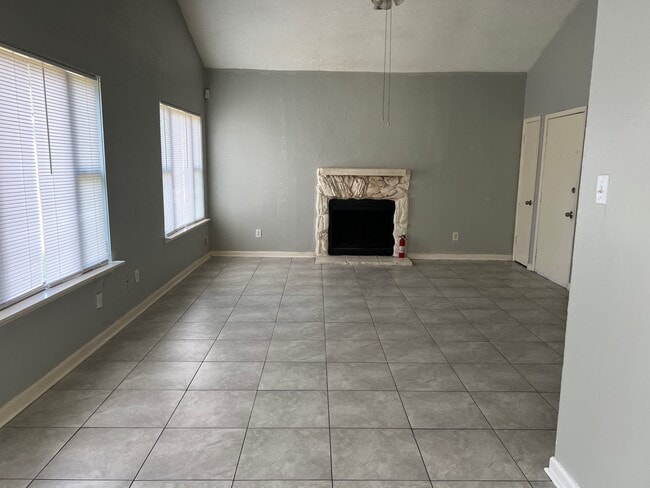 Building Photo - 18506 Andalusian Dr