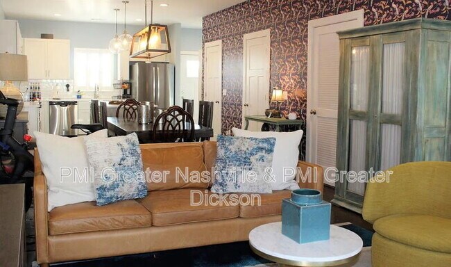 Building Photo - 1633 54th Ave N