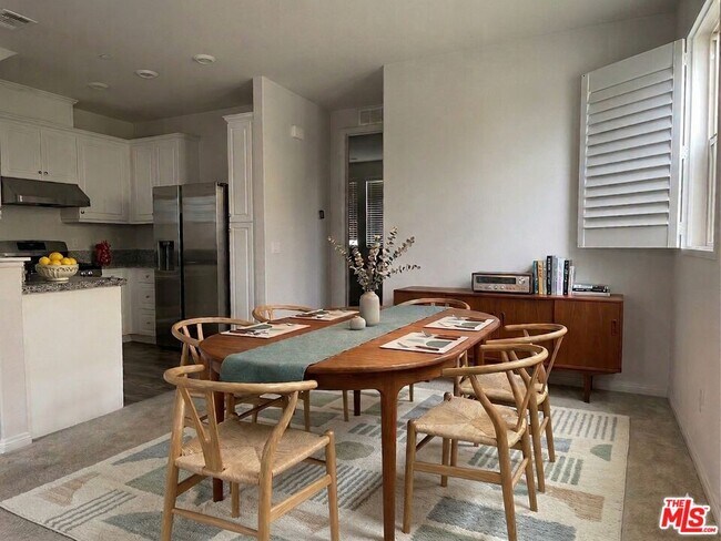 Building Photo - 7256 Cherry Ln