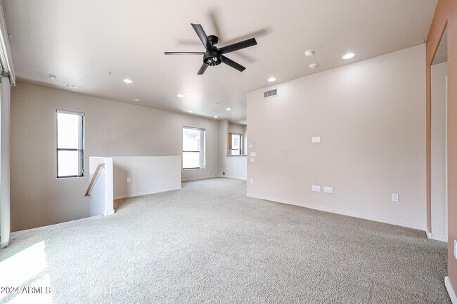Building Photo - 20660 N 40th St