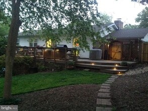 Building Photo - 3412 Ramsgate Terrace