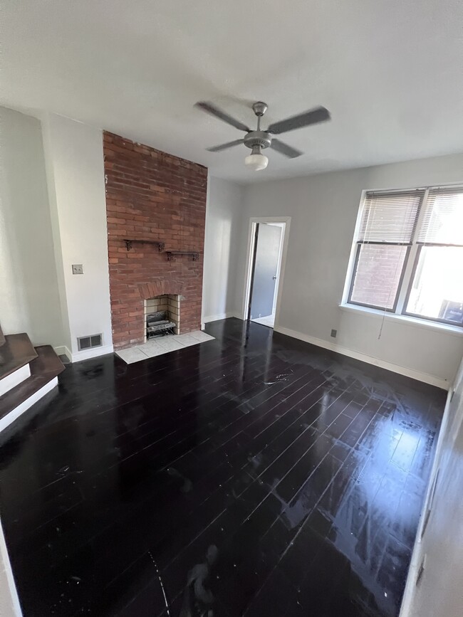 Second floor: Bonus loft space - 103 S 22nd St