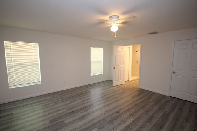 Building Photo - Beautiful 4 Bedroom, 2 Bathroom Home in Palm Bay!!