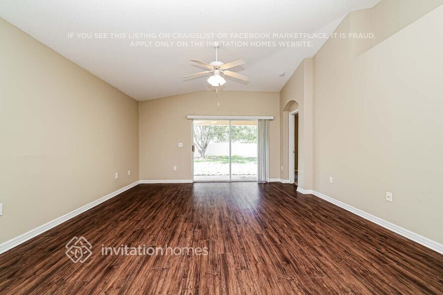 Building Photo - 8015 Alamosa Wood Ave