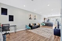 Building Photo - 541 New S Dr