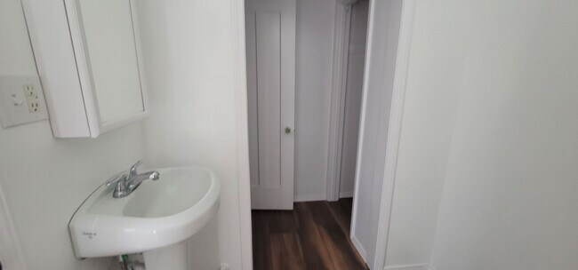 Building Photo - 1911 S Hayden St