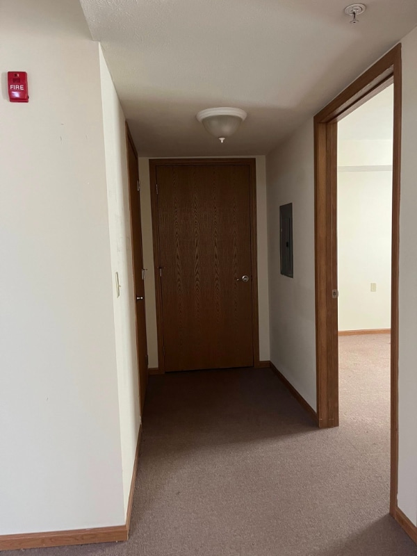 Building Photo - 140 Willow Tree Wy