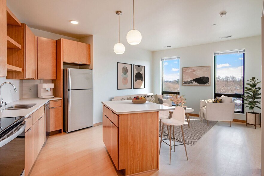 Interior Photo - Ella