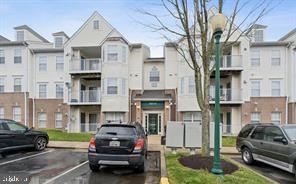 Building Photo - 8931 Town Center Cir