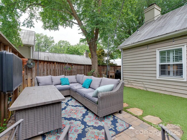 Building Photo - 3806 Selwyn Farms Ln