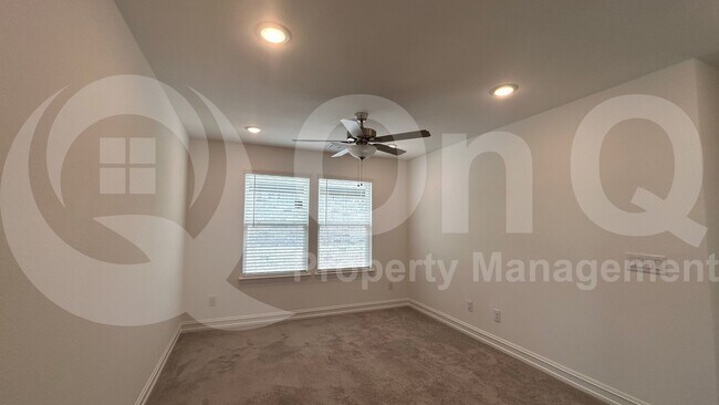 Building Photo - 244 Kistler Dr