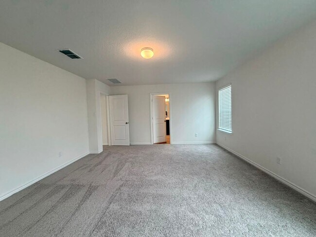 Building Photo - 7919 Mariposa Mnr