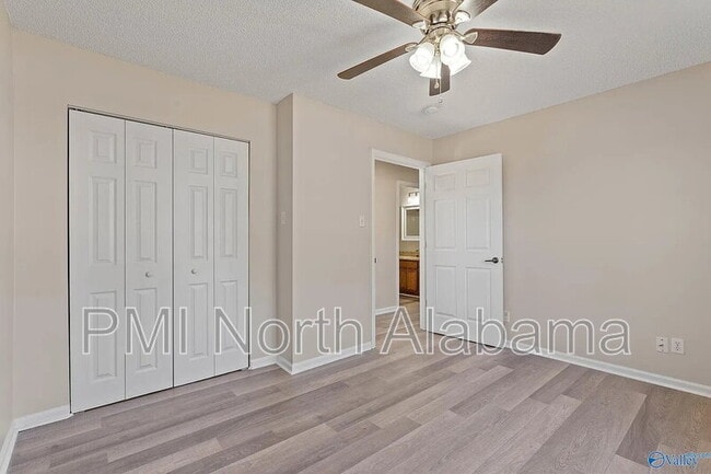 Building Photo - 3103 Sonya Dr NW