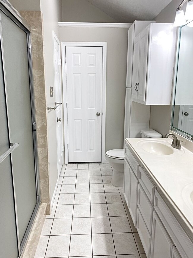 Building Photo - 9170 Manion Dr