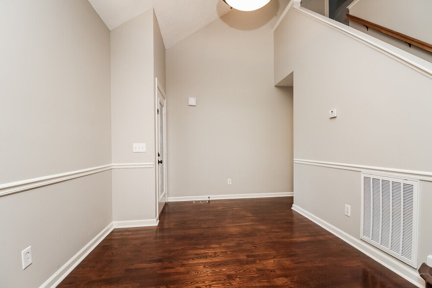 Building Photo - 1814 Lucille Ln