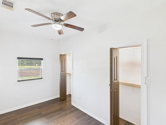 Building Photo - 21613 Erika Ct