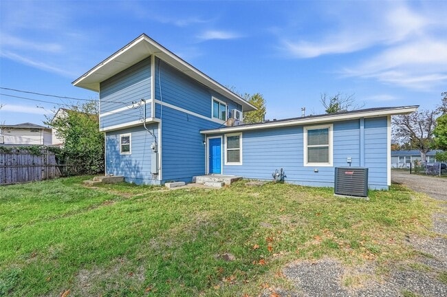 Building Photo - 1032 Hoke Smith Dr