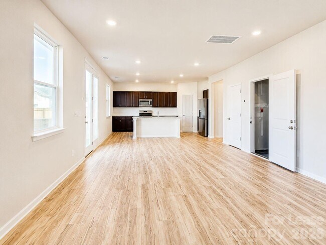 Building Photo - 5030 Markfield Ln