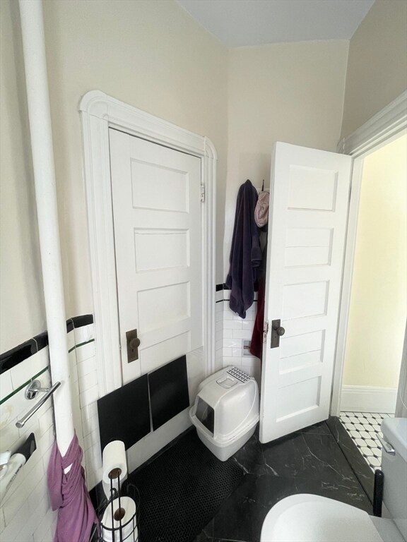 Building Photo - 45 Garden St