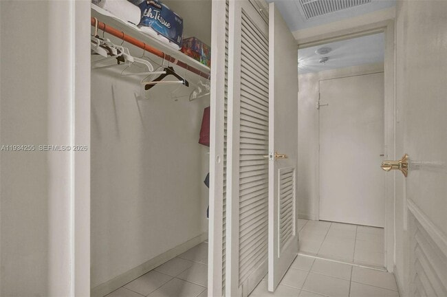 Building Photo - 4747 Collins Ave