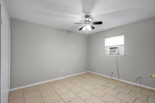 Building Photo - 3501 Avenue M