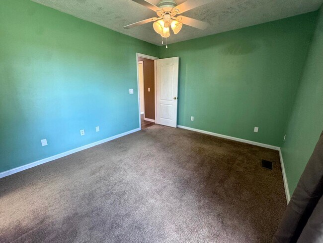 Building Photo - 109 Belle Boyd Dr