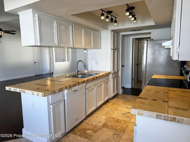 Building Photo - 9297 Pickens St