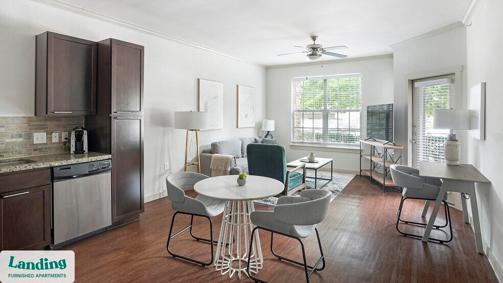 Building Photo - 10800 Lakeline Blvd