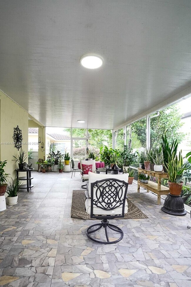 Building Photo - 12869 SW 50th Ct