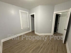 Building Photo - 3278 N 17th St