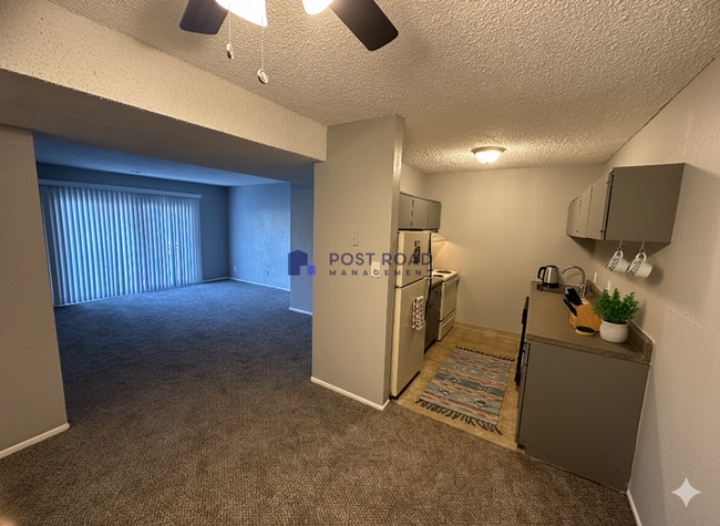 Building Photo - 501 W 27th St S