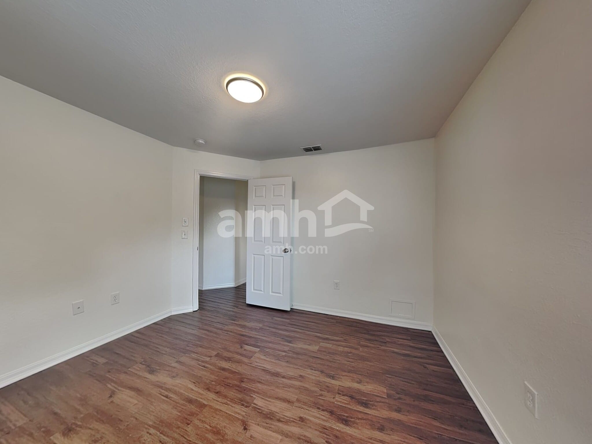 Building Photo - 3611 Welsch Way
