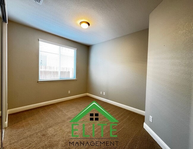 Building Photo - Charming 3-Bedroom Home in Rancho Cordova’...