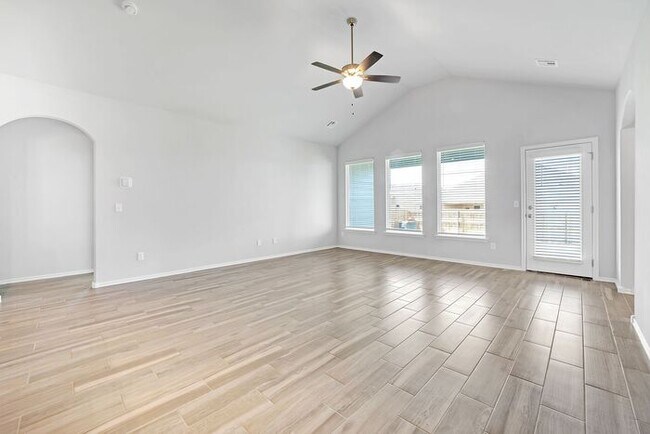 Building Photo - 4/2/2 Dream Home in Owasso!