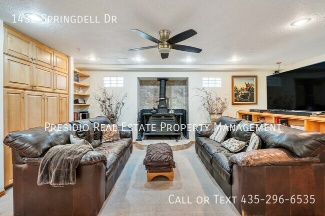 Building Photo - 1432 Spring Dell Dr