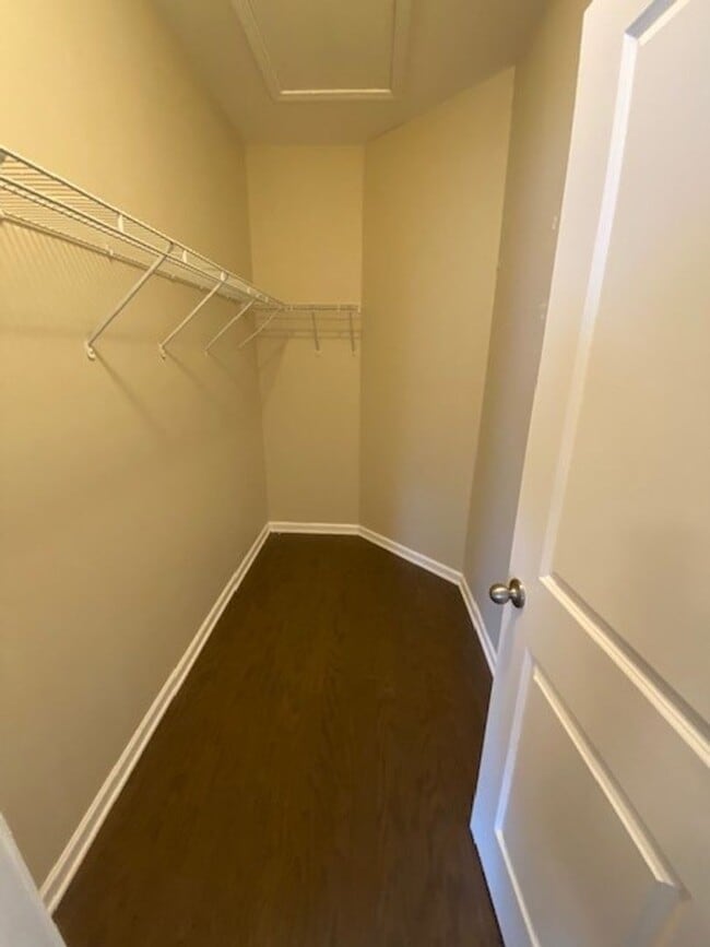 Building Photo - Welcome to this fully furnished 3-bedroom, 3-bathroom townhouse located in the vibrant Hawkeswate...